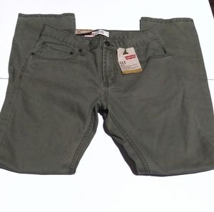 💚 Levi Slim Green Jeans